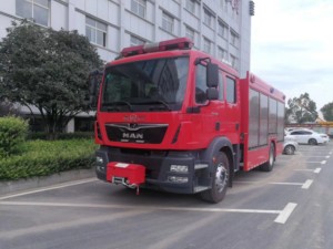 德國(guó)曼消防車